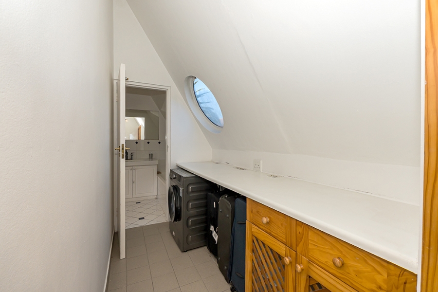 To Let 3 Bedroom Property for Rent in Rondebosch Western Cape